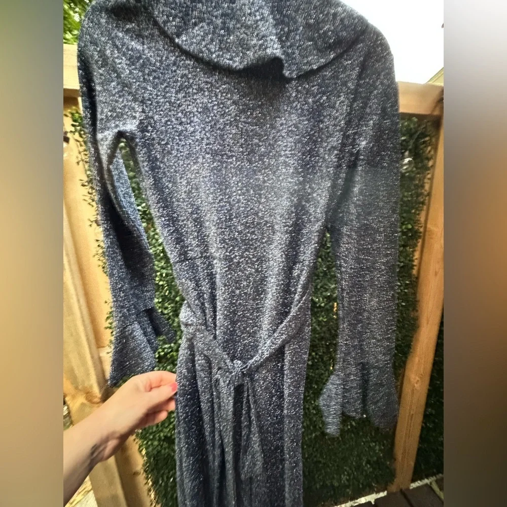 Free People questions leave